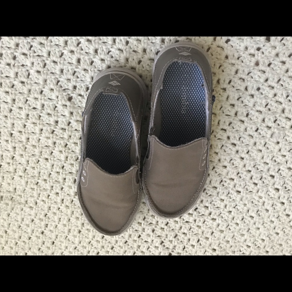 Boys Columbia khaki casual shoes